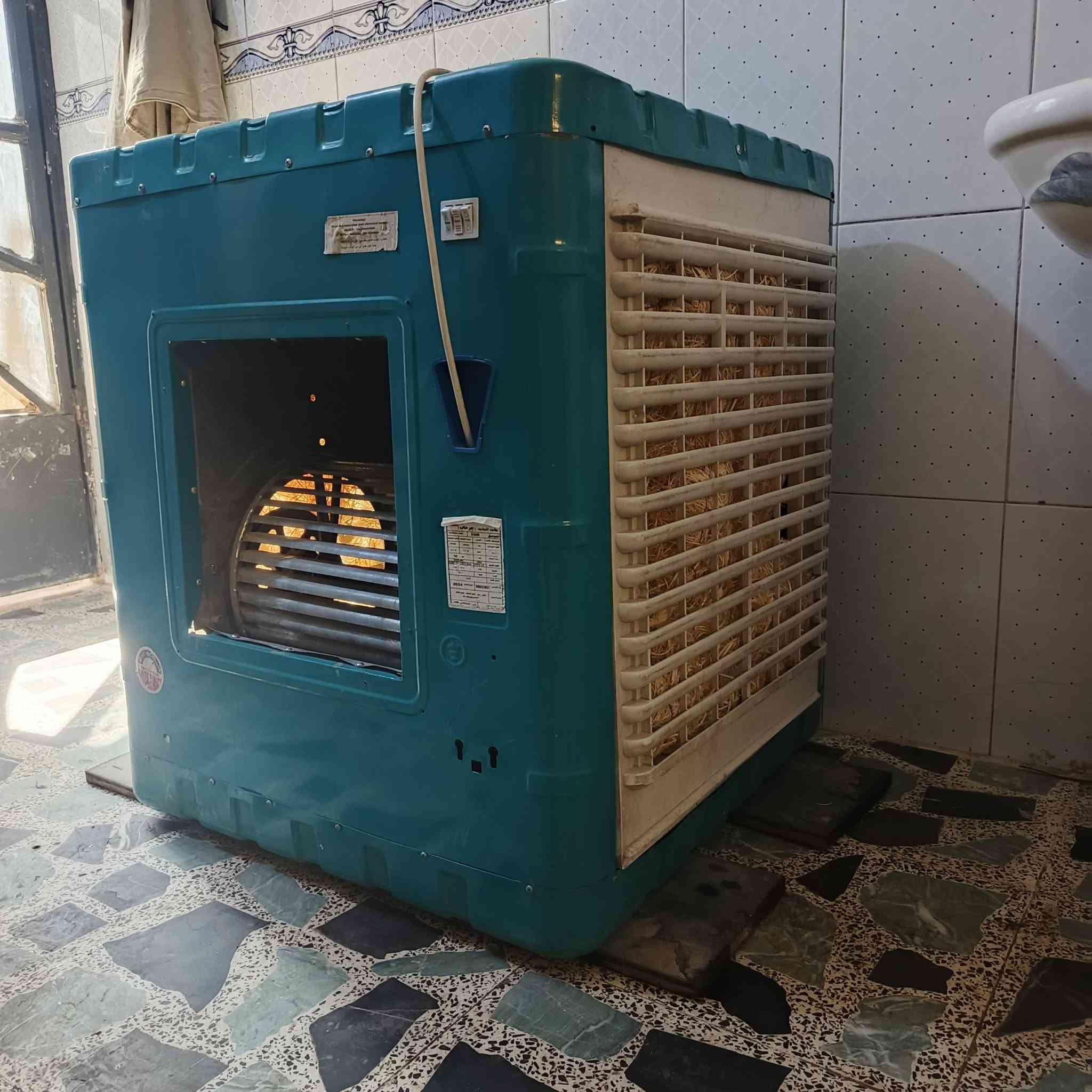 مبردة شغاله كل نقص مابيهه،،٧٥ قفل بغداد الشعب ***********
