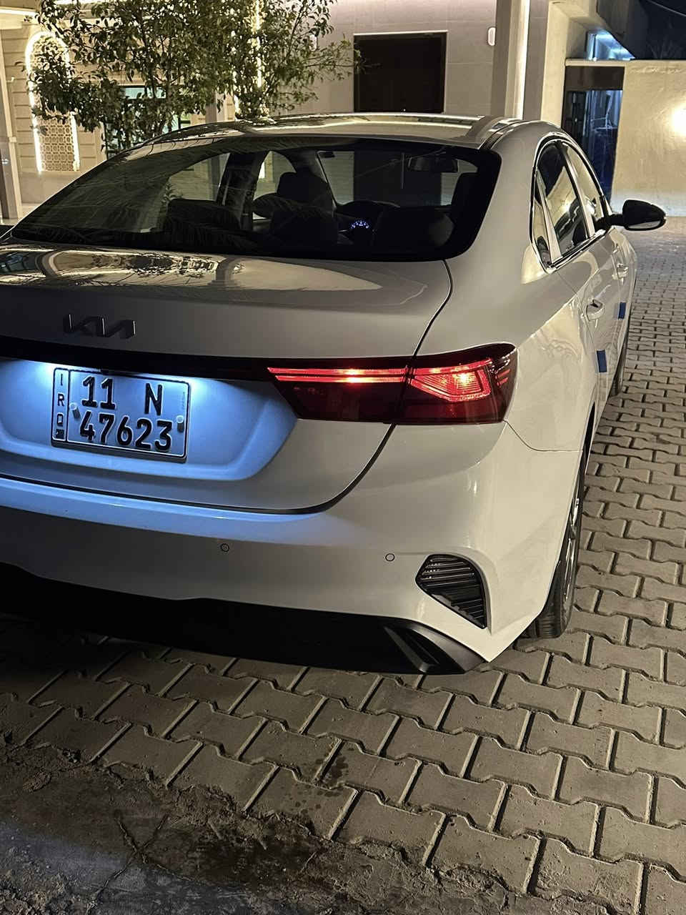 سيراتو موديل 24 ماشية 53 الف فول مواصفات مكفولة لا ضربة لا بارد بأسمي المكان بغداد *********** السعر خاص
