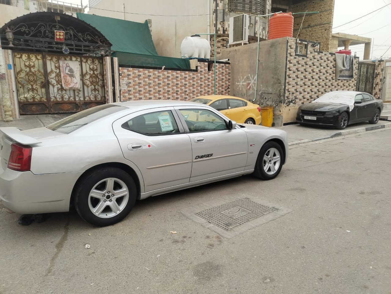 جارجر ٢٠١٠ وارد كندي السياره على البلاد بيها نص باب السايق صبغ الباقي كله كفاله مكينه وكير بالجيس حداده ١٠٠/١٠٠ تبريد ثلج ماناقصها اي شي رقم بصره سنويه نافذه ٢٤ السعر ٩٢ مجال قليل للاستفسار *********** بصره
