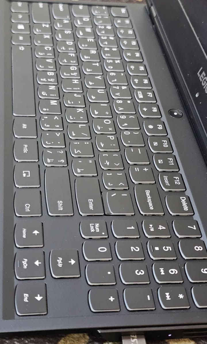 لابتوب للبيع من سلسلة الالعاب Lenovo Legion

الموصفات

 يشتهر بأداء قوي ورسومات عالية الجودة، بالإضافة إلى نظام تبريد متطور.

........

المعالج:  Core i7-9750H 

الذاكرة (RAM): 16 

كارت الشاشة: NVIDIA GeForce GTX 1650 (بسعة 4 كيكا) بالإضافة إلى كارت مدمج Intel UHD Graphics 630.

نوع كارت الشاشة: NVIDIA GeForce GTX 1650.

ذاكرة 128كيكا  SSD 

وذاكرة 500 كيكا HDD

يحتوي ع دبل هارد 

يحتوي ع دبل مروحه مع نضام تبريد 

السعر 550 مكاني البلديات 

***********
