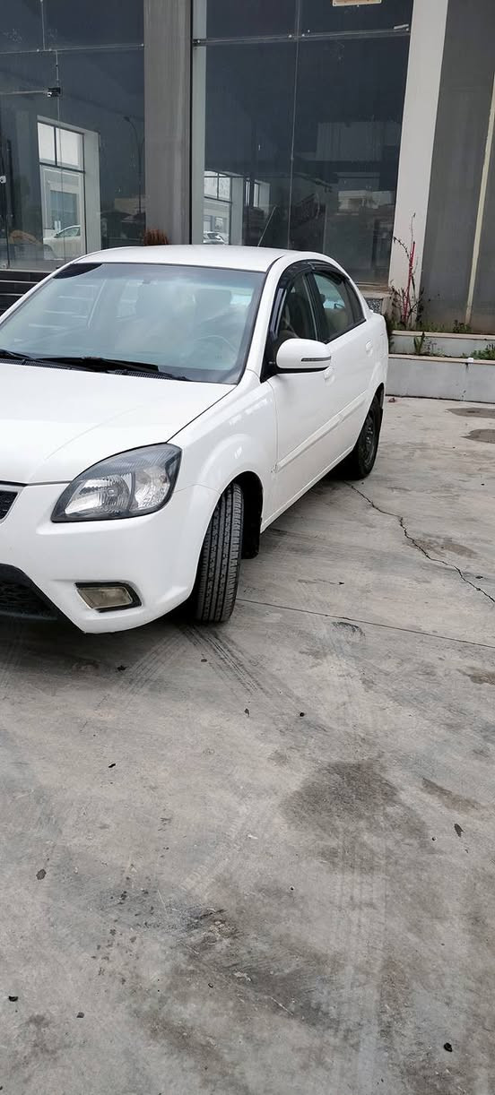 كيا ريو
موديل 2012

رقم دهوك مسطره

محرك 16

موصفات 
كير اوتوماتيك 
جامات كهرب 
مرايات كهرب 
اشاره بامريا 
شاشة كاميرا
ضرر سياره چاملغ امامي مبدل ومصبوغ بدون داخل 
مع بابين تحت تريشه مع الدوسه صبغ 
للاستفسار اتصال اوخاص 
***********
***********
