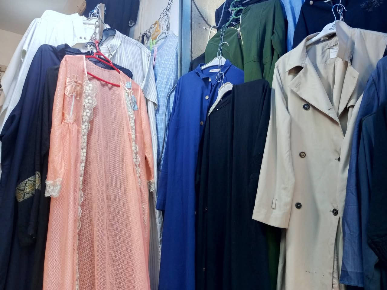 تنزيلات تنزيلات تنزيلات حتى نهاية شهر رمضان المبارك 
كلشي موجود شلحات فستان بناطير جبة وعباية خليجية ودشداشة بناتي ونسائي وأطفال ورجالي 
نفتح أيضا بعد الفطور 
العنوان شارع13 بظهر محل حجي عباس قرب مجمع تايكر وقصابة صالح والعطار ابو فاطمة ومحل حيدر ابو البيسكلات..


**إذا كنت صاحب هذا الإعلان وتريد حذفه لأي سبب، رجاءا أرسل رسالة إلى الدعم الفني**