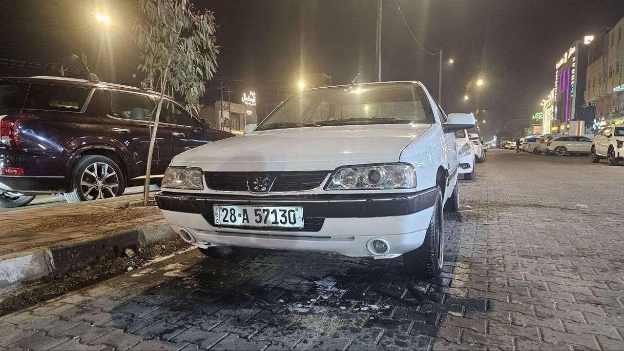 سلام عليكم بيجو 2016بيه جاملغ وبيه شويه بل حوض مال جنطه سيارة كير محرك تبريد خير من الله رقم نكليزي نجف شراي يجي سعر 45 وبيه مجال ……‭0787 559 7184‬ بيع مستعجل
