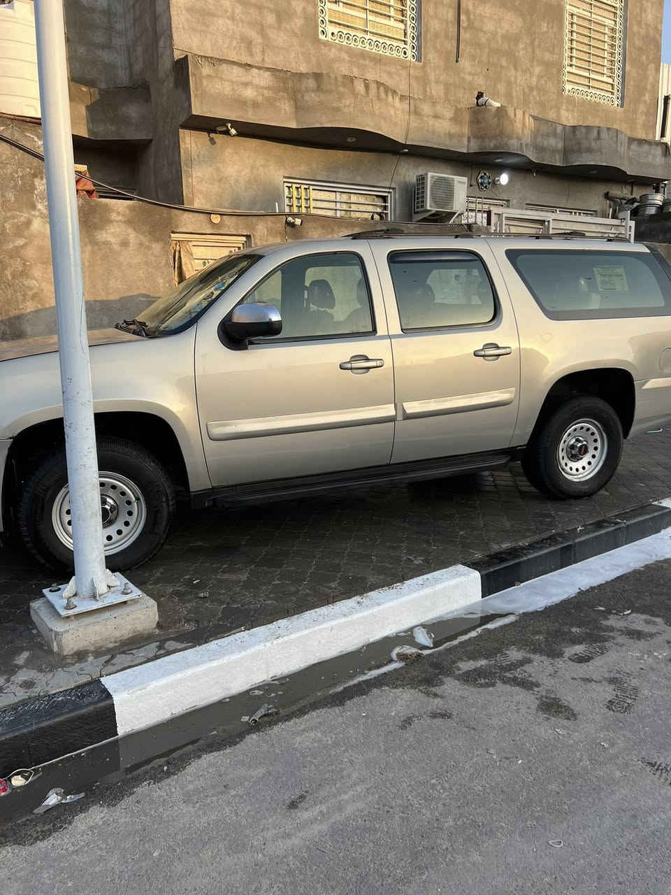 جمسي 6 براقي  كركوك  خصوصي واقع حال وكاله فقط بيه صبق ومكانات بارد جاهزه مكينه وكير واكسل جدد  تخم تاير  جاهزه السياره خير من الله مكان السياره بصره زبير سعر 125 بيه مجال ***********
