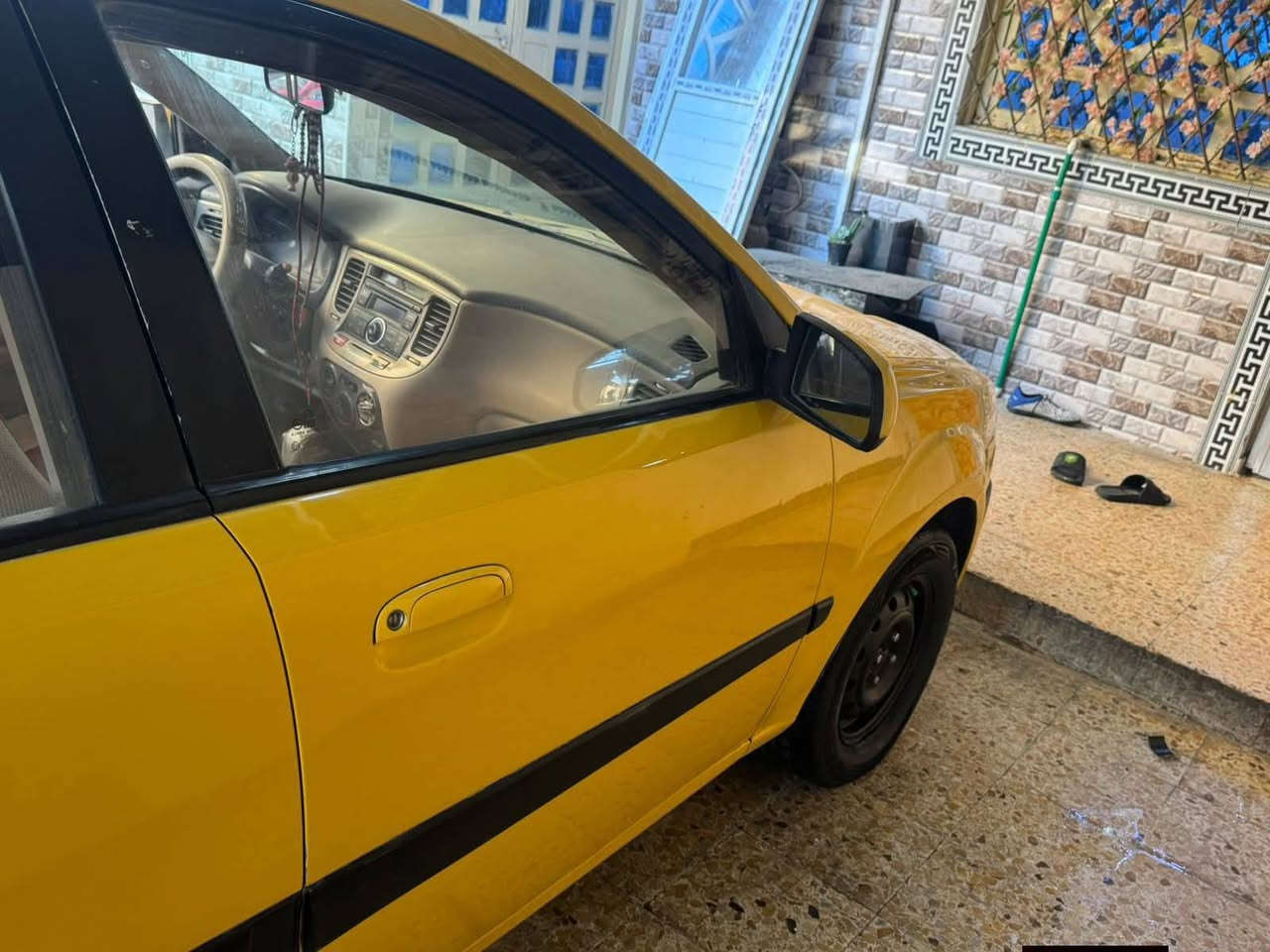 السلام عليكم سياره ريو البيع ٢٠١٠ سياره خليجي كفاله من الضربه مكينه ١٦٠٠ حداديه جديده السعر 72 تصل على هاذه ***********
