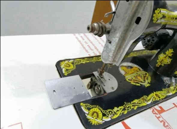 السلام عليكم للبيع / مكينة ام الاسد / داخل بغداد فقط

مكينة خياطة منزلية نظيفة كلش وماطورها جديد ومتروكه بدون استعمال

قفلها هي والميز / 50 الف /

ما عدنا توصيل ولا سيارة الي يريد ياخذها ارسله الموقع واتساب ***********
