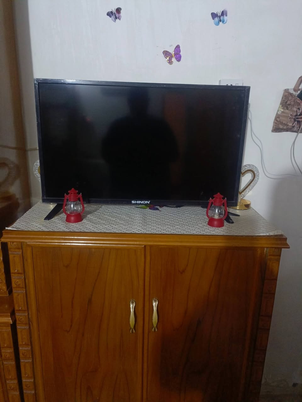 بلازمه للبيع  32 شينون نضيفه 100:100 ستعمال قليل تفاصيل على الخاص او اتصل ***********
***********
