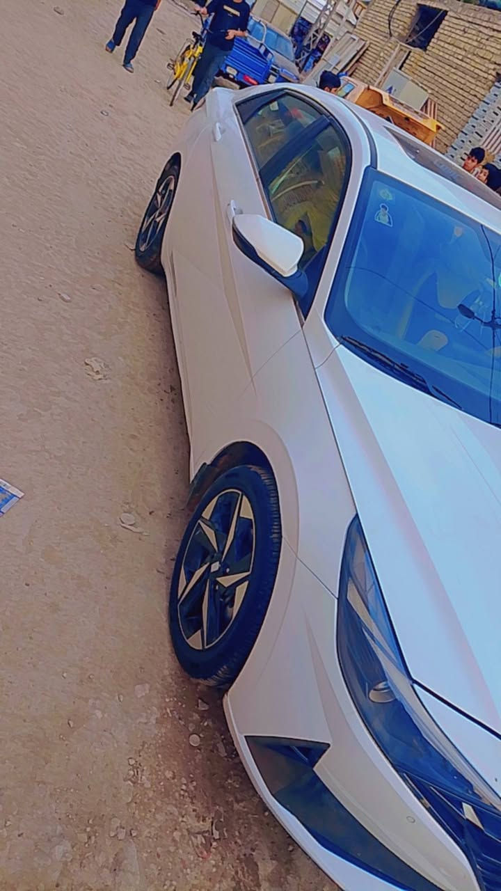 النترا خليجي موديل 2023 السياره كفاله عامه من عدا رصعه  بالدوسه 
محرك 2000 
فتحه تحكمات استيرن 
مانع انزلاق
بصمه
مري شفط
تبريد قطعتين 
السعر 185 وبيهه مجال
الاتصال على الرقم ***********
