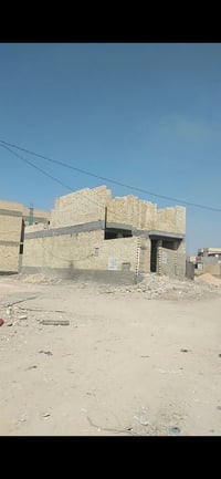 بيت هيكل للبيع  طابقين ٤غرف نوم  استقبال مطبخ صاله صحيات داخليه  وخارج...