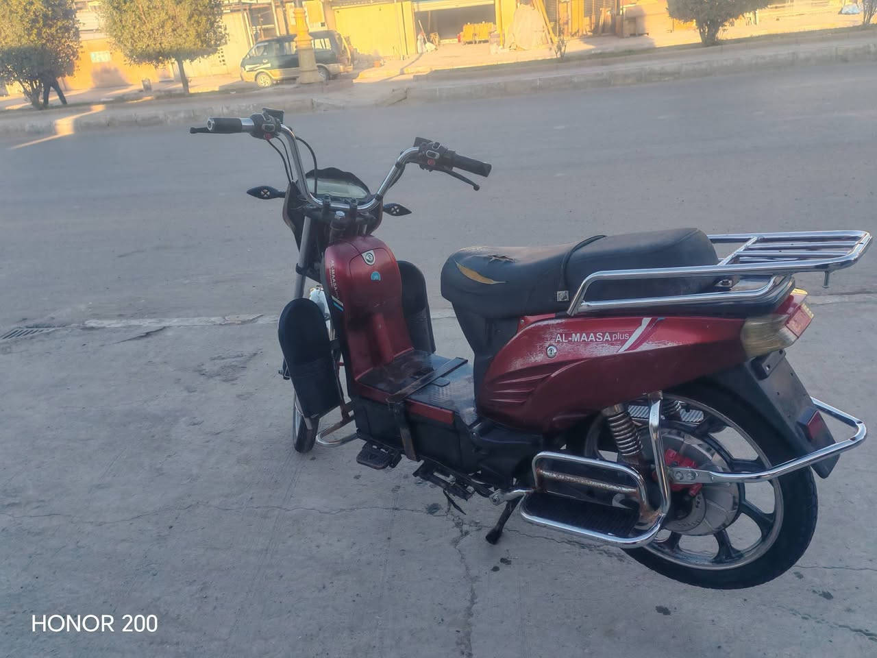 متاح هارلي كامل من كلشي سعر ٢٥٠ الف ***********
