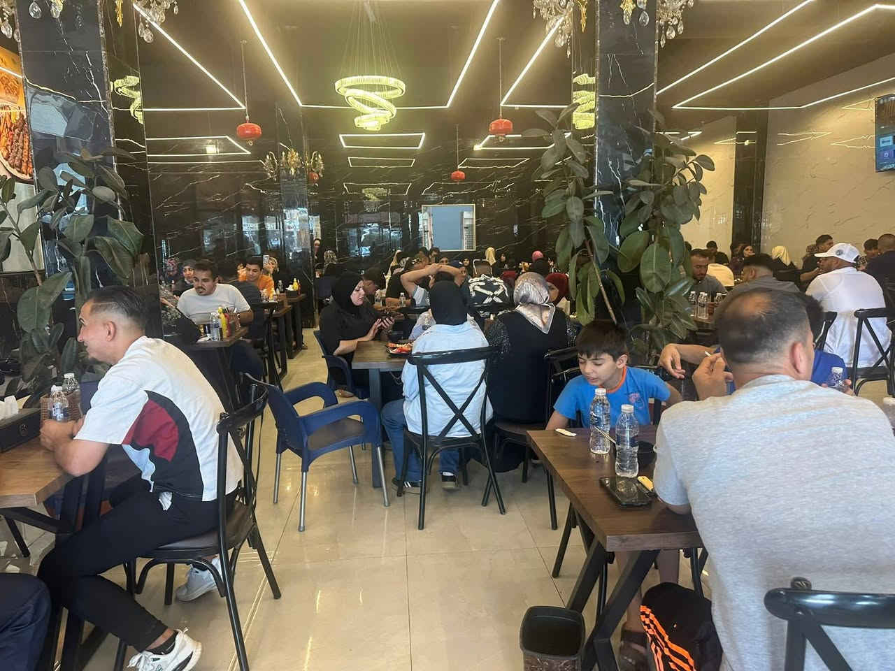 برنامج سياحي وتاريخي إلى أم الربيعين – الموصل 🏛️✨
(( كونوا مع حملة العقيلة  ستجدون الافضل  ))
🪬🧿🪬🧿🪬🧿🪬🧿🪬🧿🪬🧿🪬🧿
سارعوا بالحجز ويانه وعيشوا أجواء التاريخ والجمال والطبيعة برحلة مميزة تجمع بين عبق الماضي وروعة الحاضر 🌿🕌
🎖🎖🎖🎖🎖🎖🎖🎖🎖🎖
📍 برنامج الرحلة : ٢ يوم  - ١ ليله 
🗓 موعد الرحلة : الخميس 
📆  المصادف 21\5\2026 
↩️ العوده يوم الجمعة ليلأ 
✨️✨️✨️✨️✨️✨️✨️✨️✨️✨️✨️
💰 سعر الشخص : ٤٠  ألف دينار فقط
🎗🎗🎗🎗🎗🎗🎗🎗🎗🎗🎗
🔸 برنامجنا يشمل زيارة :
🌲 الغابات والأجواء الطبيعية
🕌 جامع النوري والمنارة الحدباء
🕋 جامع النبي يونس (ع)
🛍️ سوق باب السراي
🌆 حمام العليل 
🏘️ الموصل القديمة وأزقتها التراثية
🚤 جولة نهرية ممتعة (اختياري ) 
🏛️ مدينة الحضر الأثرية (اختياري)
♨️ مطعم ابو جنة 
🏘 مطعم عمر النقاش 
:::::::::::::::::----------:::::::::::::::::::::
🔥 رحلة تجمع بين الراحة، التراث، الأسواق الشعبية والأماكن التاريخية بأجواء شبابية وعائلية مميزة ✨
الرحلة تشمل ↪️
🔸 النقل 
🔸 السكن ١ ليالي
🔸 الجولات السياحية ضمن البرنامج 
🔸  الرحلة لاتشمل البرنامج الاختياري

📞 للحجز والاستفسار : ***********
مراسلة الواتساب / ***********
🚍 احجزوا المقاعد محدودة 
رحلة موصلية ممتعة نتمناها لكم
