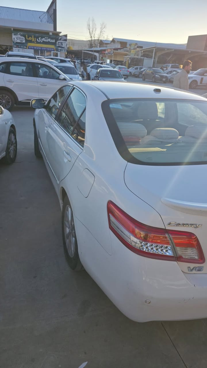 سلاوی خوای گەورەتان لێ بیت 
TOUTA CAMRY مۆدیل 2010 
بۆ فرۆشتن بێ بۆیاخ دەعامی بۆ دەعامی بەشەرت هەموو شتی وەرەقەی بەنزینی کەرکوک  هەیە برۆ بە ٤٥٠  فولی بکە هەموو کات بێکێشە بەشەرتی تەحویل خەرامە دەی فرۆشم سعری ١٣٧ گەلا معامەلە شوین لەیلان کەرکوک 
***********
***********
