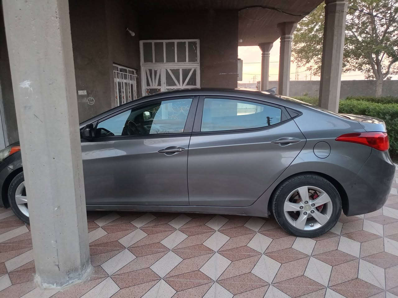 النترا  2012
وارد امريكي فقط بنيد صبغ بدون داخل
رقم انكليزي بأسمي 
السعر 113 مجال قليل للشراب
***********
