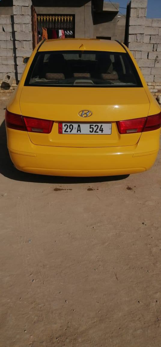 السلام عليكم.
سوناتا وارد امريكي ضررها جاملغ الأمامي فقط موديل 10
السياره جاهزه وخير من الله مكينه كير حداديه 
مكان السياره الدوانيه ناحيه نفر ***********السعر 115وبيها مجال بسيط
