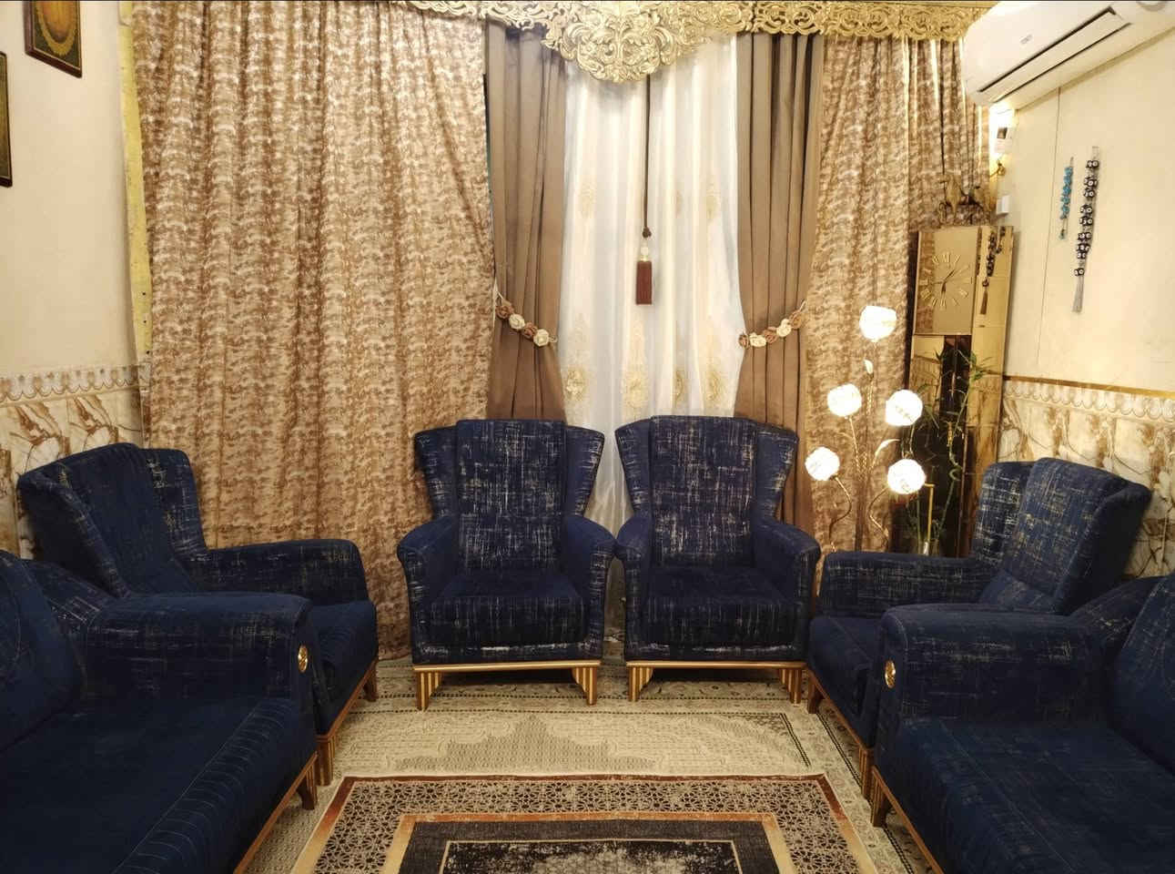 تخم تركي مودرن ١٠ مقاعد القنفة الجبيرة كهربائية نظام سرير سحب سلايت تصميم حديث قوي تكمة ثكيل أرجل خشب زان داير فريم اسفنج طبي بلوستر ظغط سوفت قماش وتر بروف ضد الاتربة والمي استخدام قليل اخو الجديد شخط ما بي نظافتة ١٠٠ ٪ نظيف جدا مبي اي ضرر... ٧٥٠ وبي مجال بسيط للشراي الجاد


**إذا كنت صاحب هذا الإعلان وتريد حذفه لأي سبب، رجاءا أرسل رسالة إلى الدعم الفني**