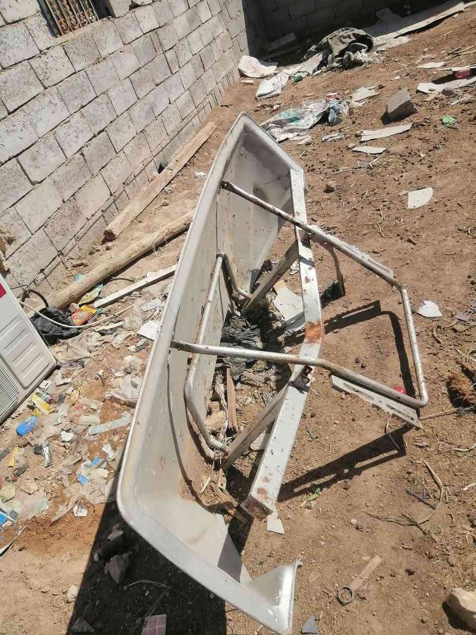 سلام عليكم كاسحه للبيع نضيفه لا كسر ولا فطر لسعر ٧٥ رقم موبايل *********** لعنوان نجف
