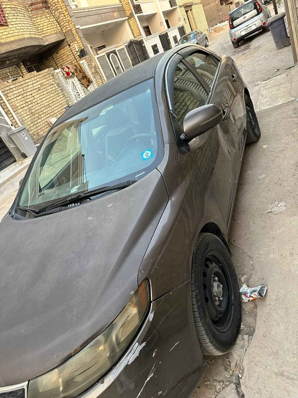 سلام عليكم 
عندي فورتي موديل ٢٠١٣ وارد امريكي 
رقم ديالى جديد وسنويه باسمي 
السياره محرك ٢٠٠٠ دوش بيها طخات ثنين 
تبريد شغال بيها نواقص قليله 
رايدها ٨٠ وبيها مجال بسيط 
مكانها بالدوره 
وهذا رقم تلفوني ***********
