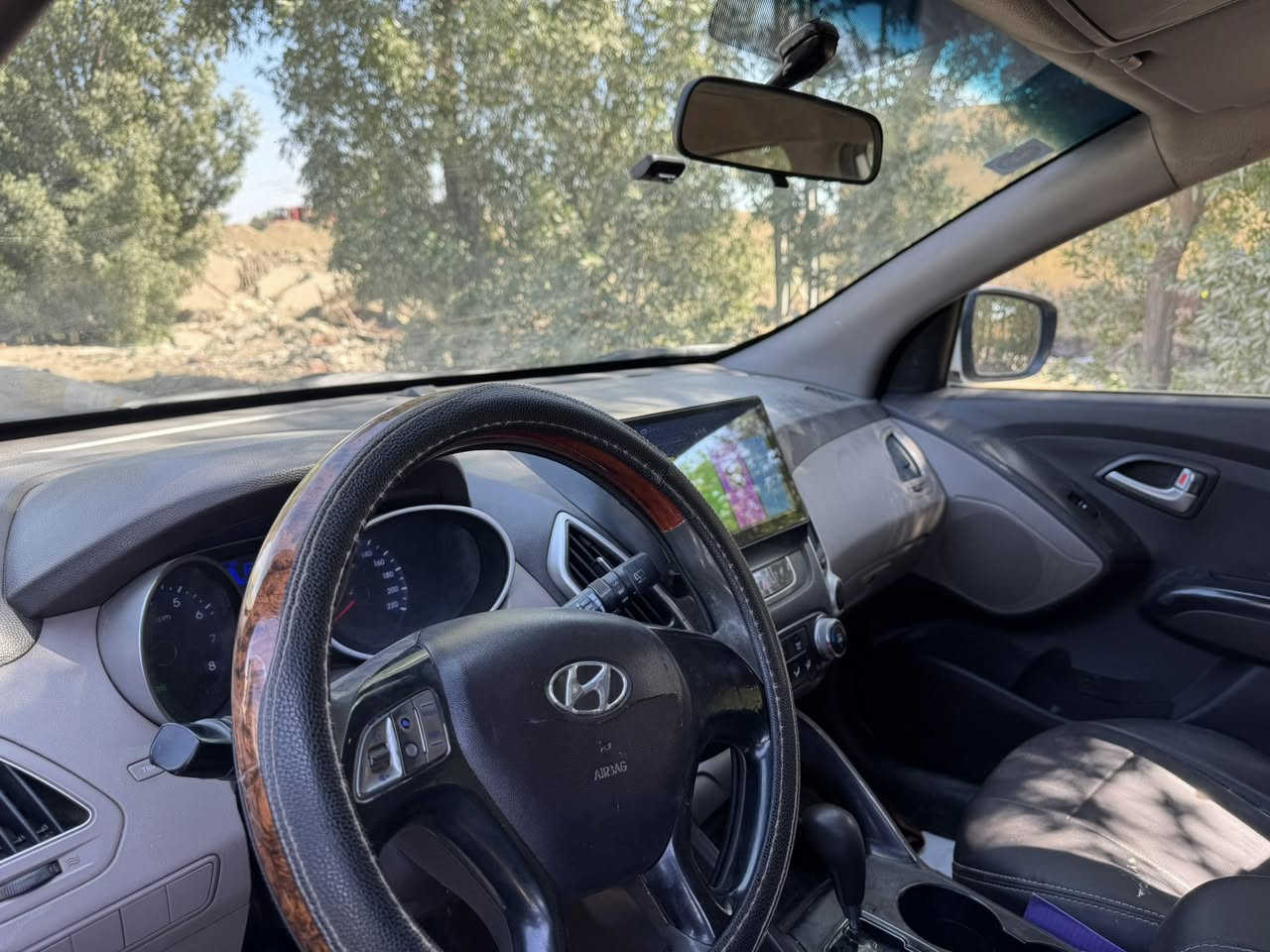 -السلام عليكم ورحمة الله وبركاته 
-هونداي 
-توسان 
2014-
-خليجي 
-رقمه بغداد الانكليزي الجديد 
-كير محرك حداديه كفاله
-تبريد تدفئه كفاله
-بيه صبغ مكانات بدون دواخل 
-السعر 110 وبيه مجال 
-لاتصال ***********
