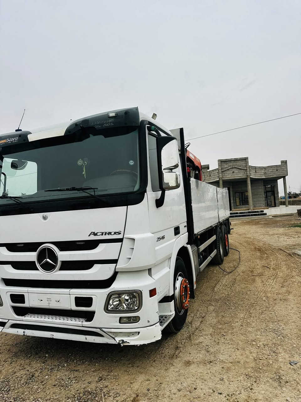 السلام عليكم للبيع كرين بلوك بلادي كرين موديل 2010
كرين حجم 21
رقم سليمانيه شرط تحويل 
سياره بلاديه 
سنكل دوار شرط الشغل 
للاستفسار اتصل ع رقم ***********
