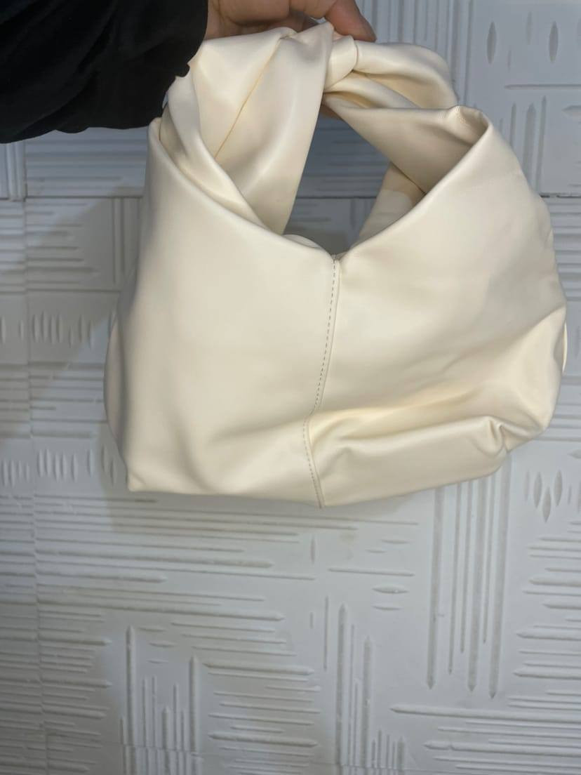 جنط شي كوالتي عالي والسعر نار رررر  للطلب خاص توجد توصيل لجميع المحافظات ارفعو المنشور لطفا


**إذا كنت صاحب هذا الإعلان وتريد حذفه لأي سبب، رجاءا أرسل رسالة إلى الدعم الفني**