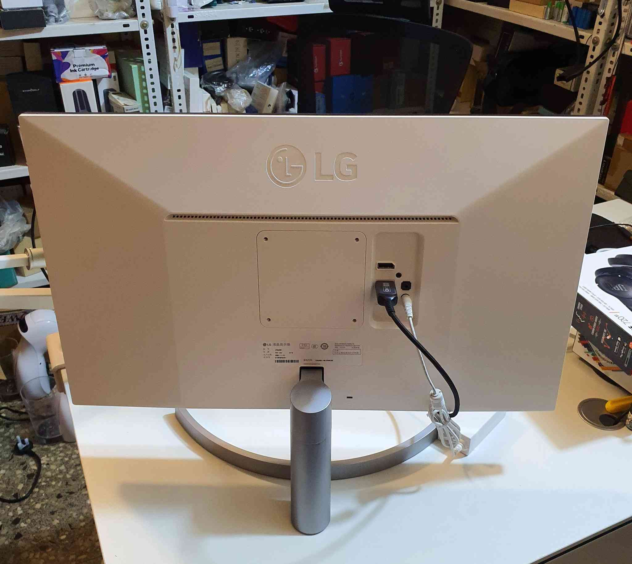 شاشة LG  
حجم    27
الدقة    4k


**إذا كنت صاحب هذا الإعلان وتريد حذفه لأي سبب، رجاءا أرسل رسالة إلى الدعم الفني**