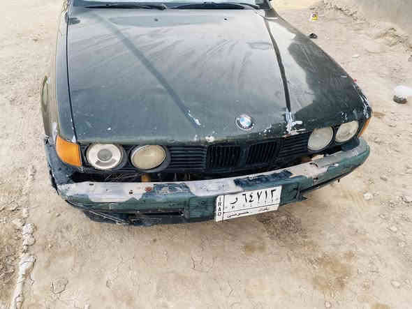 بي ام 730 رقم بغداد باسميي مشروع وطني
 مكينة 35 مكفوله هيه والكير 
رونها ناصي شرط مايعبر 2
دواخلها نضيفه مخمل مغلفه جلد
نقصها دعاميه اماميه وكسر بالخلفيه سعرها 30 وبيها مجال حگ الجيه
للاستفسار ***********
