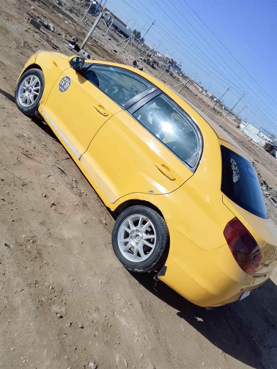 يا الله للبيع شيري فلاوين موديل سياره نضيفه وحلوه كلش مال جناي مكينه وكير حداديه دواخل كلش حلوات رقم بابل مالك بابل 
سعر 25 بيه مجال عنوان حله حي العسكري ***********
