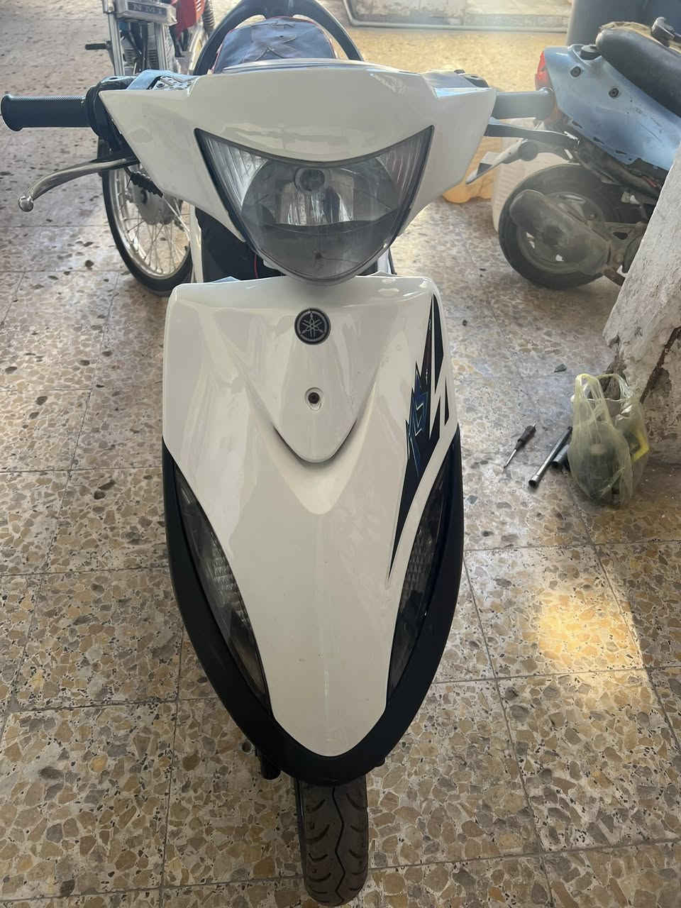 سلام عليكم دراجه ماكس عدله لبيع مكينه بلاد ٤٩ بلاد ما مفتوحه شرط فحص مكاني ميسان قضا الكحلاء السعر ٦٠٠ وبيه مجال رقم ***********
