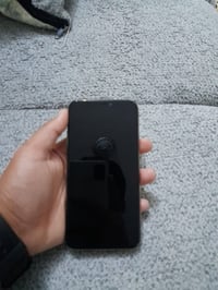 آيفون 11 برو • ٢٥٦ • بطارية ٧٢%