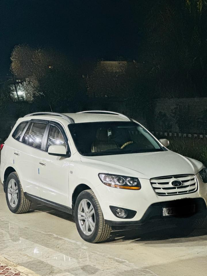 سنتافي كاز 2012صوت بلمحرك فقط السياره جديده لوك متوم طبق الاصل ***********
