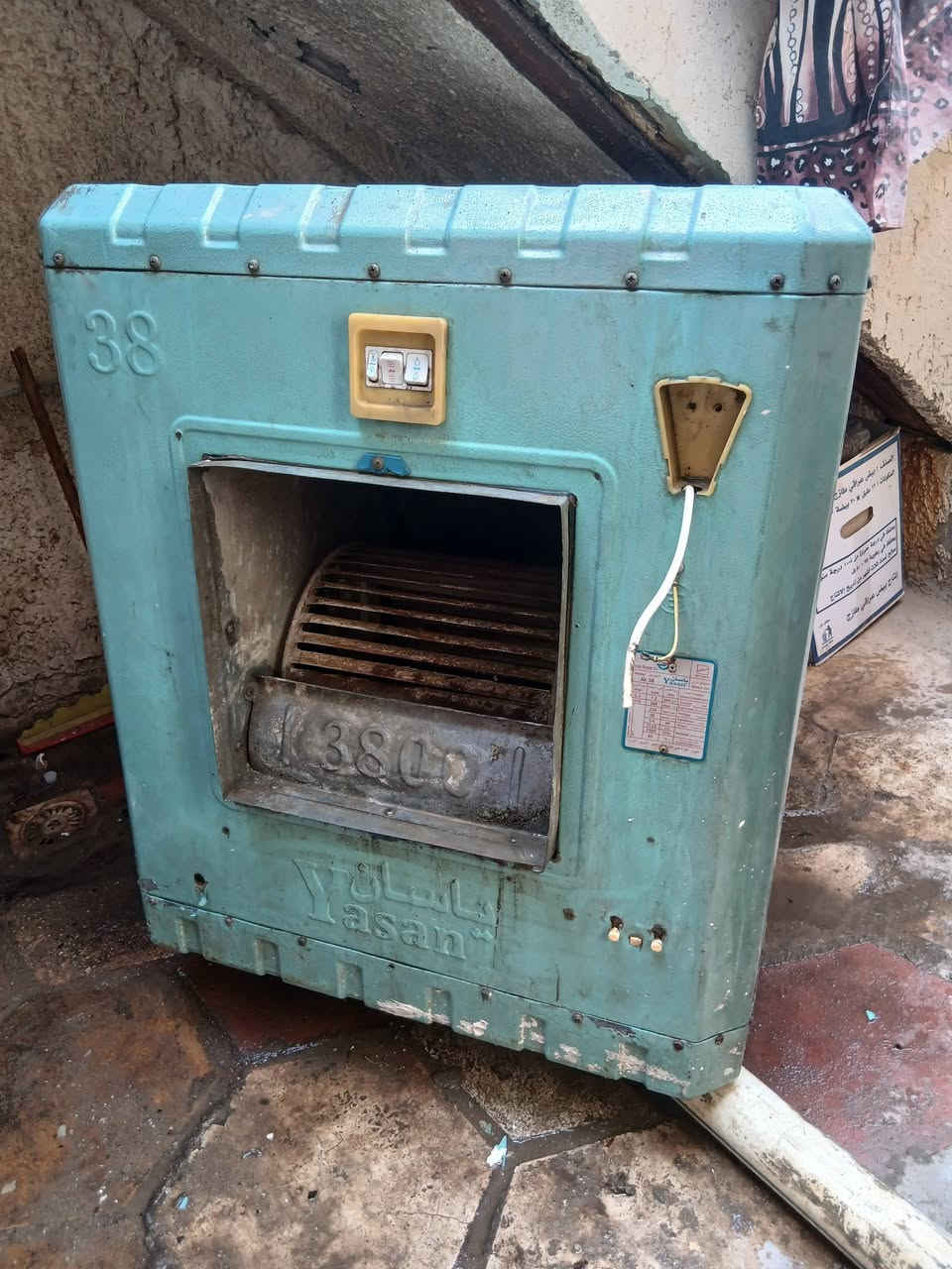 سلام عليكم هاي موبرده نضيفه  ابواب بلسكت سعر مناسب***********
