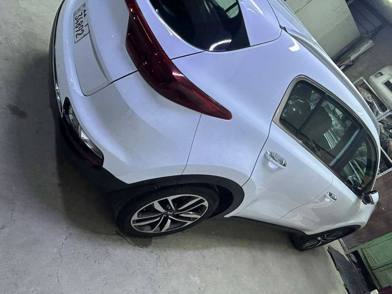 السلام عليكم سبورتج ٢٠١٩ شكل ٢٠ دوليه ماشيه ٤٣ الف مكفوله حساس امامي خلفي مري شفط شاشه اندرويد كامره خلفيه داخل حمصي ٣ انظمه قياده ويل جبير والسياره اخت الزيرو 
لوحه انكليزي وباسمي 
السعر ٢٠٥ 
السياره بجانب الكرخ 
للاستفسار ***********
