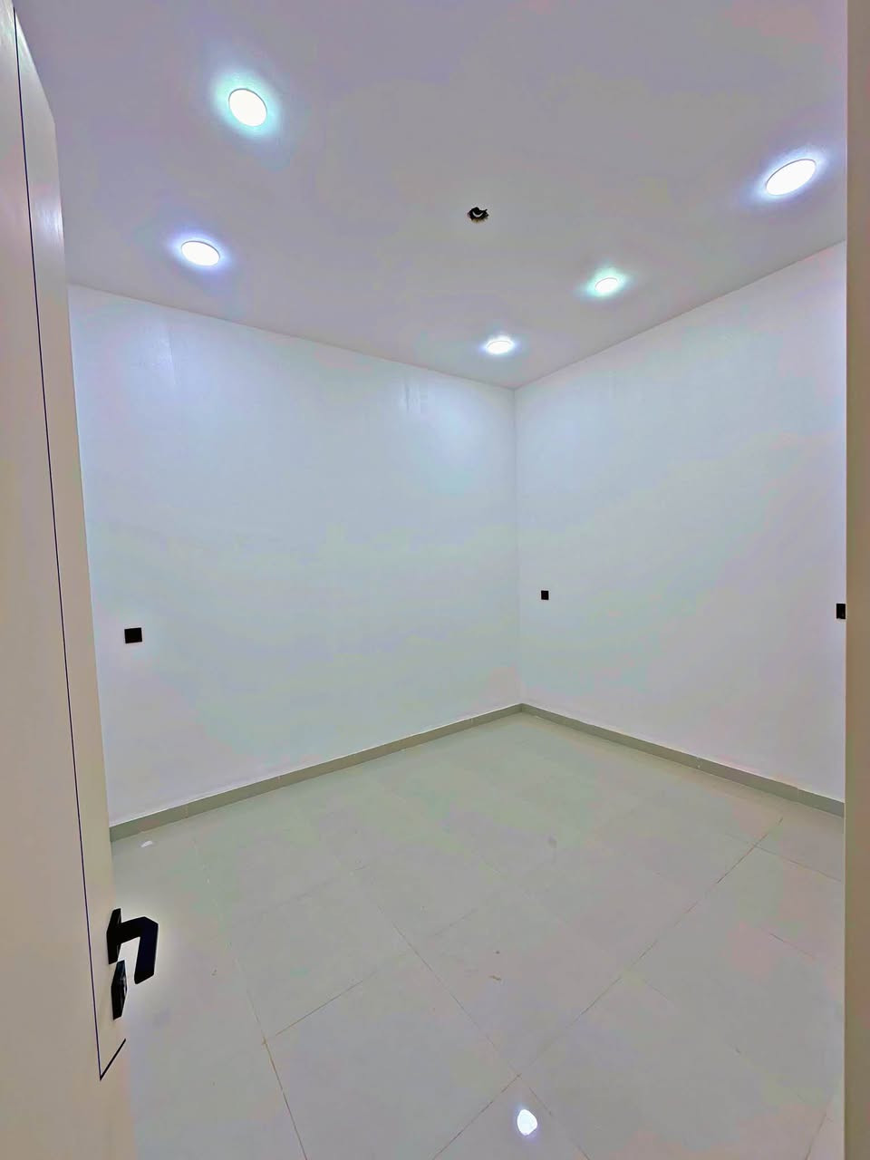 🏡 للبيع – بيت مميز في الغزالية

📐 المساحة: 60 متر
🛏️ 4 غرف نوم
🚿 3 صحيات
🛣️ شارع 15 متر
🏗️ بناء من الأساس
📍 الموقع: الغزالية

بيت مرتب وموقعه مميز، مناسب للسكن وبسعر مناسب.

📞 للاستفسار والحجز:
***********
***********
 #الغزالية #بغداد #العراق 
#بغداد_الغزالية #عقارات #عقارات_بغداد 
#عقارات_نجمة_الغزالية #فتوح_للعقار #فتوح 
#شارع_مدير_الامن #الكفاءات  #البداله #الزاويه 
#الهياكل #المنصور
