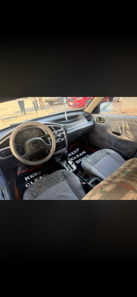 السلام عليكم
سياره دايو لانوس موديل 2000 محرك 1600 كير اوتو 
تخم تاير جديد السياره مصبوغه فرن جماليه 
سعر 40 وبيها مجال العنوان بغداد 
***********
