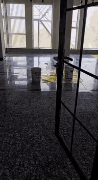 تريد صبغ يبيض الوجه؟ 🏠🖌️
نقدم لكم خدماتنا في عالم الأصباغ والديكورات الحديثة للمنازل والمشاريع التجارية 
​🏗️ صبغ واجهات خارجية (مقاومة للظروف الجوية)
​🛋️ ديكورات داخلية حديثة تناسب ذوقكم 
​🛡️ نضمن لك "الدقة واللمسة الفنية" والعمل تحت إشراف مباشر
🔹️ المحافظة التامة على نظافة الأثاث والأرضيات
🔹 دقة متناهية بالتنفيذ
🔹 أسعار تنافسية
🔹 ضمان بالعمل
#​شعارنا :: الأمانة في العمل والسرعة في التنفيذ
​📍 موقعنا :: [  بغداد  ]
#للتواصل معنا عبر الخاص أو الاتصال :: [ *********** ]
