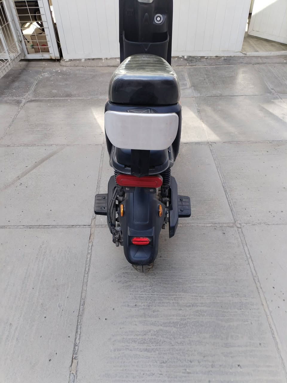 دراجه شحن نظيفه جدا ٤٥٠ وبيه مجال فلسطين  قرب همبركر الابتسام *********** مهند
