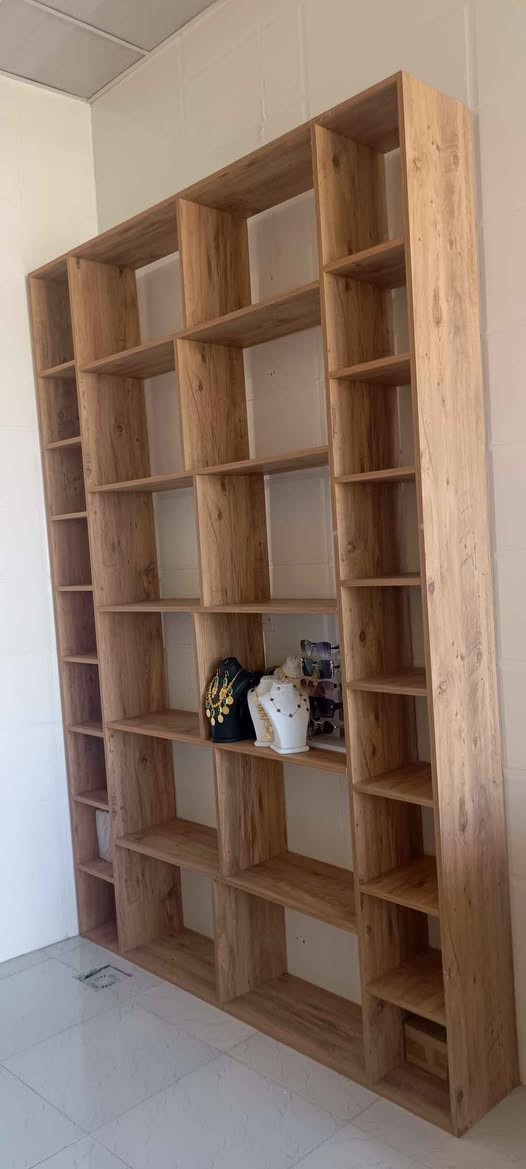 هەموو کەلوپەلەکان  زۆر تازەن و لۆکن ، هەروەها بە نرخێکی گونجاو ، ناونیشان :- سلێمانی ، ڕاپەڕین 
ژ.م :- *********** السليمانية, العراق
