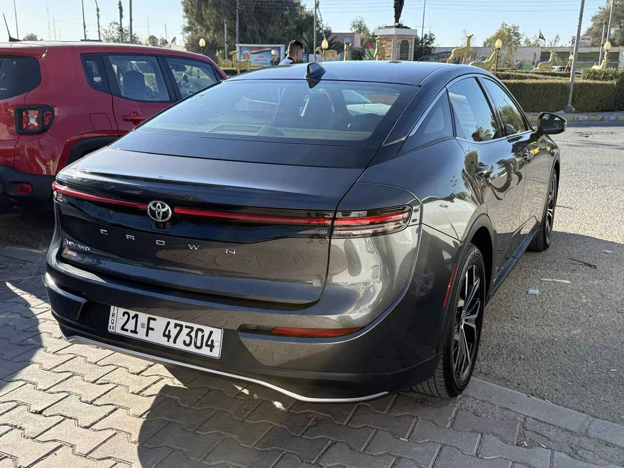 نوع السياره  تويوتا كراون 
موديل 2024
مواصفات XLE
19mil ماشيه
ضرر فقط بيبان السكن شخطه وصبغ
السونر مرفق مع رقم الشاصي
للاستفسار ***********
العنوان ديالى خانقين / معرض خانقين للسيارات
