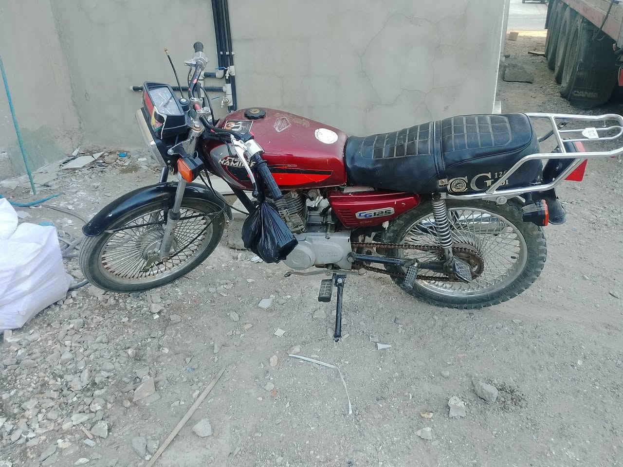 دراجه لبيع محرك كاتم اي صوت مابيه
سعر 350
رقم هاتف توصل ***********
