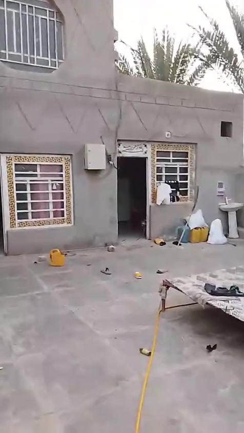 سلام عليكم اخوان بيت للبيع جاهز من اي شي ماتخسر عليه ابد بحي الموضفين ناحيه نفر مساحه 300م متوفر كل الخدمات شارع بل باب
سعر البيت 35.     ***********
