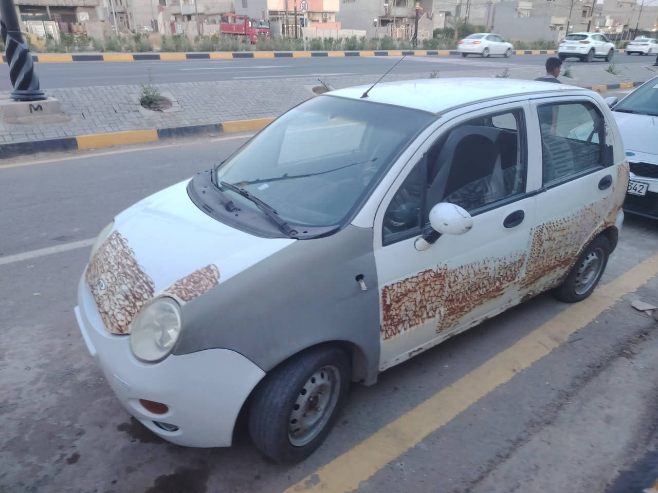 سياره للبيع كوكو موديل ٢٠١٢ سياره شرط تحويل بس الطخم تعبان والگشركدام العين السعر ٢٠ الاستفسار على الرقم *********** وكورك ***********
