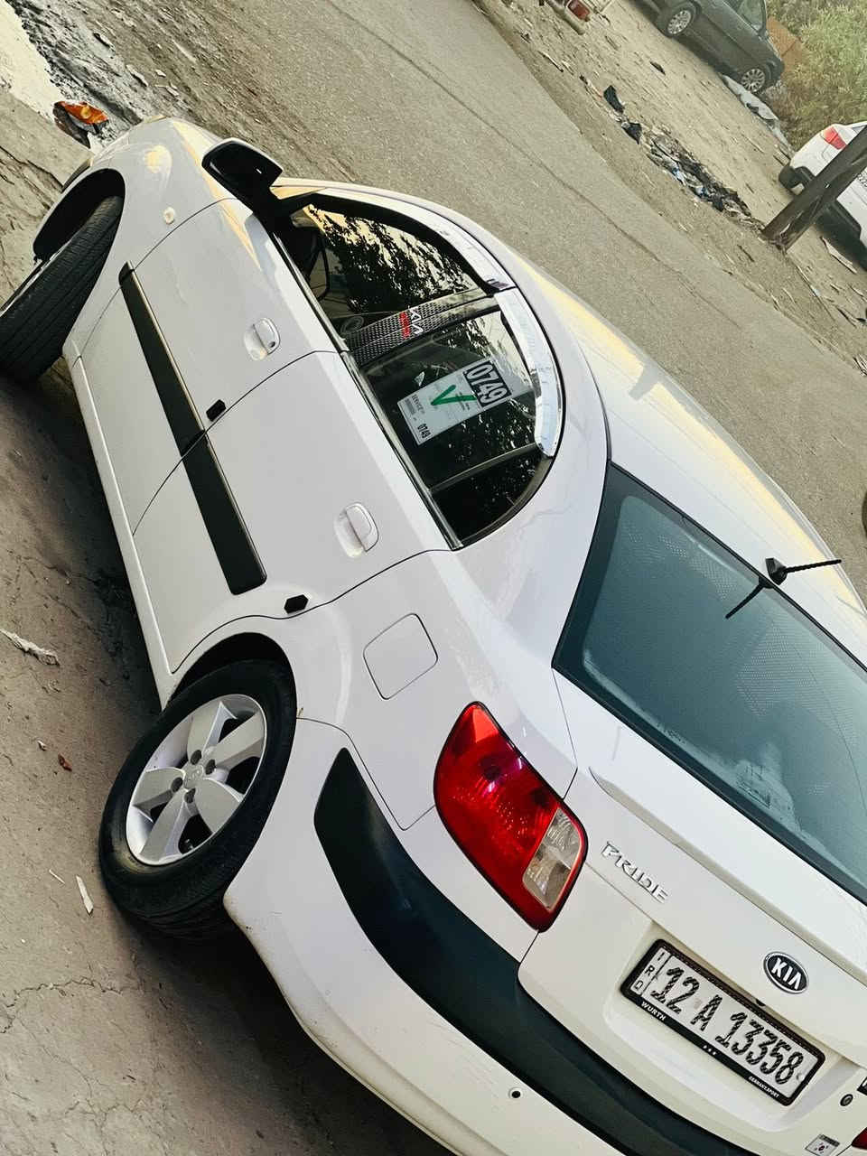 كيا بريد 2009 فول مري شفط محرك 16 نضافه رقم نينوئ  السياره بسمي 
طخم وره كدام فول خير من الله كولو جيديد 
طخم تاير جديد   السياره جديده مال بيت 
ما ناقصها برغي. تفاصيل اكثر اتصل عل رقم ***********
