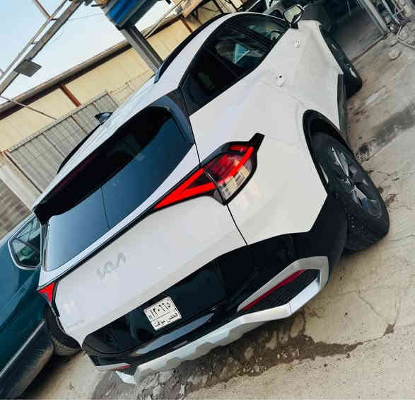 سبورتج 2023 sx محرك 2500cc بانوراما بصمه وترحيب كشنات جلد وكهرباء وخزن دشبول شاشا متصله شاحن واير ليس سستم صوت هرلم صندوق كهرباء رادار ونقط عمياء اوتو هولد دخول جديد بدون رقم ماشي 13 الف مايل حادثها صطحي وموضح بصور بجم كبس السعر 190 ورقه مكانها بغداد زيونه الاتصال *********** بغداد
