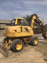 للبيع حفارة كوماتسو جاهز للعمل رقم سليمانية ٠٧٨٠٦٥٩٣٦٤٨