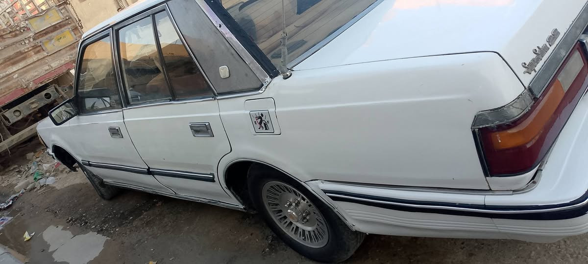 سوبر موديل  85 للبيع محرك 2500 رقم كربلاء مداور ثاني يوم 30 وبيه مجال قليل راعيه يريد مداور ***********
