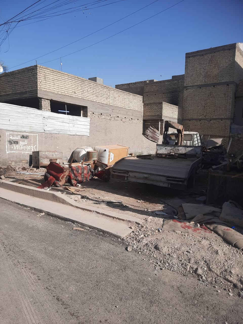 اعلان قطعه ارض للبيع في البحث العلمي في كفائات السيديه قطعه بصف الركن 
مساحه الارض 200متر يباع 100متر أو 200
رقم العقار 1/2/86
السعر 260 الكامله 200متر  
السعر 130 النص 100متر
للاستفسار الاتصال

 ***********☎️  ابو فاطمه
