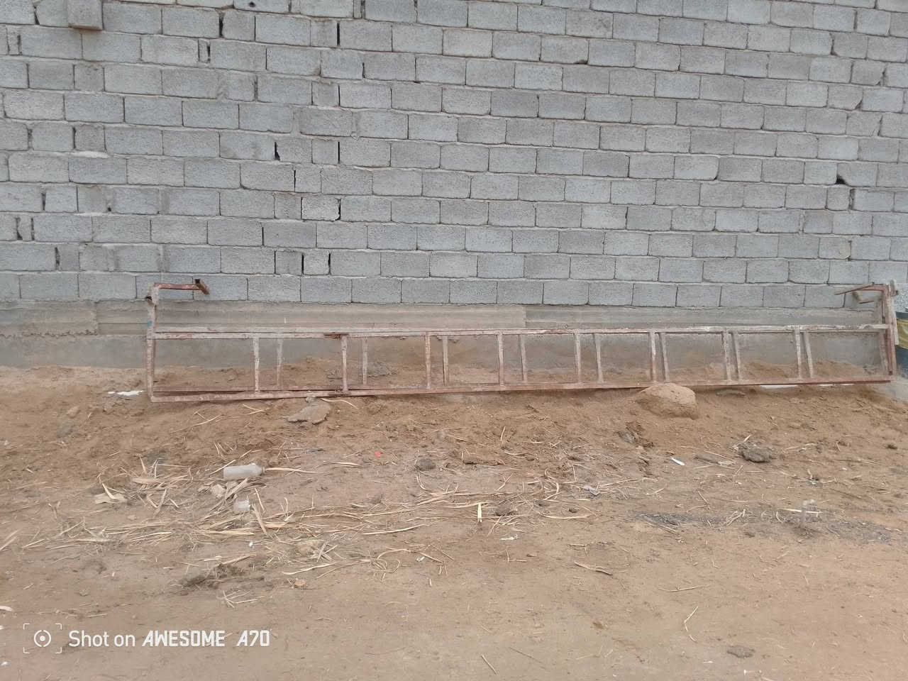 اسلام عليكم ورحمه الله وبركاته اخواني الاعزاء ادرؤجة جنكال نضافة80/100  /3//4 متر 4//5 متر//2//6 متر 
الهاتف *********** مكان بعقوبة تقاطع السادة
