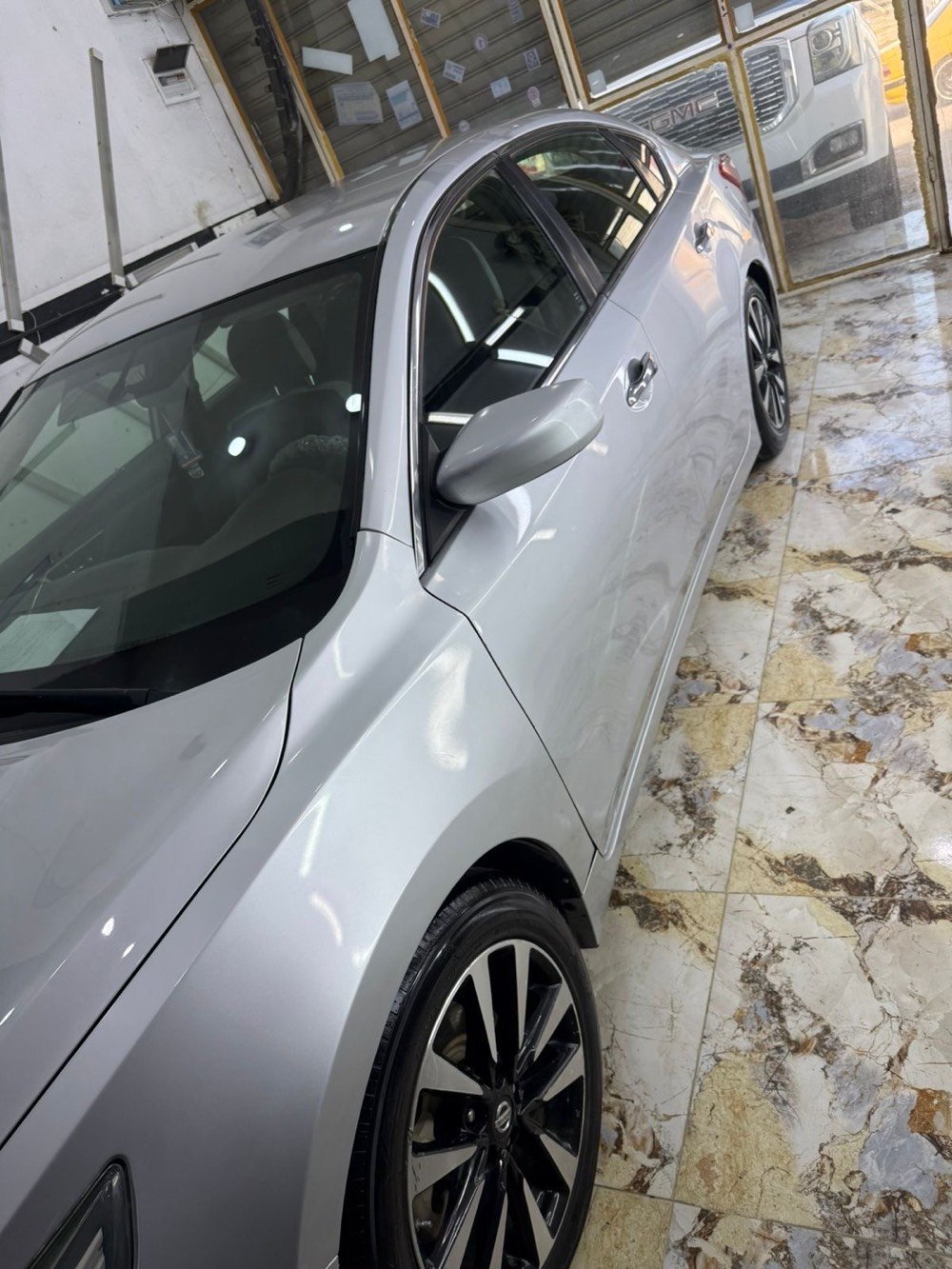 تم تخفيض السعر

بيع مستعجل 



� للبيع سيارة — [نيسان التيما ]

• الموديل: [2018]

• المواصفات: [فول ما عدا الفتحه]

• المحرك: [2500] — بنزين

• العداد: [139] ml



✨ مميزات إضافية:



 • [كاميرا خلفية / شاشة / بلوتوث / مثبت سرعة /بصمه ابواب / بصمة تشغيل  / حساسات…]



السونار  مرفق بالصور 



📍 الموقع: [حله -حي الامام ]

💰 السعر المطلوب. 100 $]

📞 للتواصل: [***********