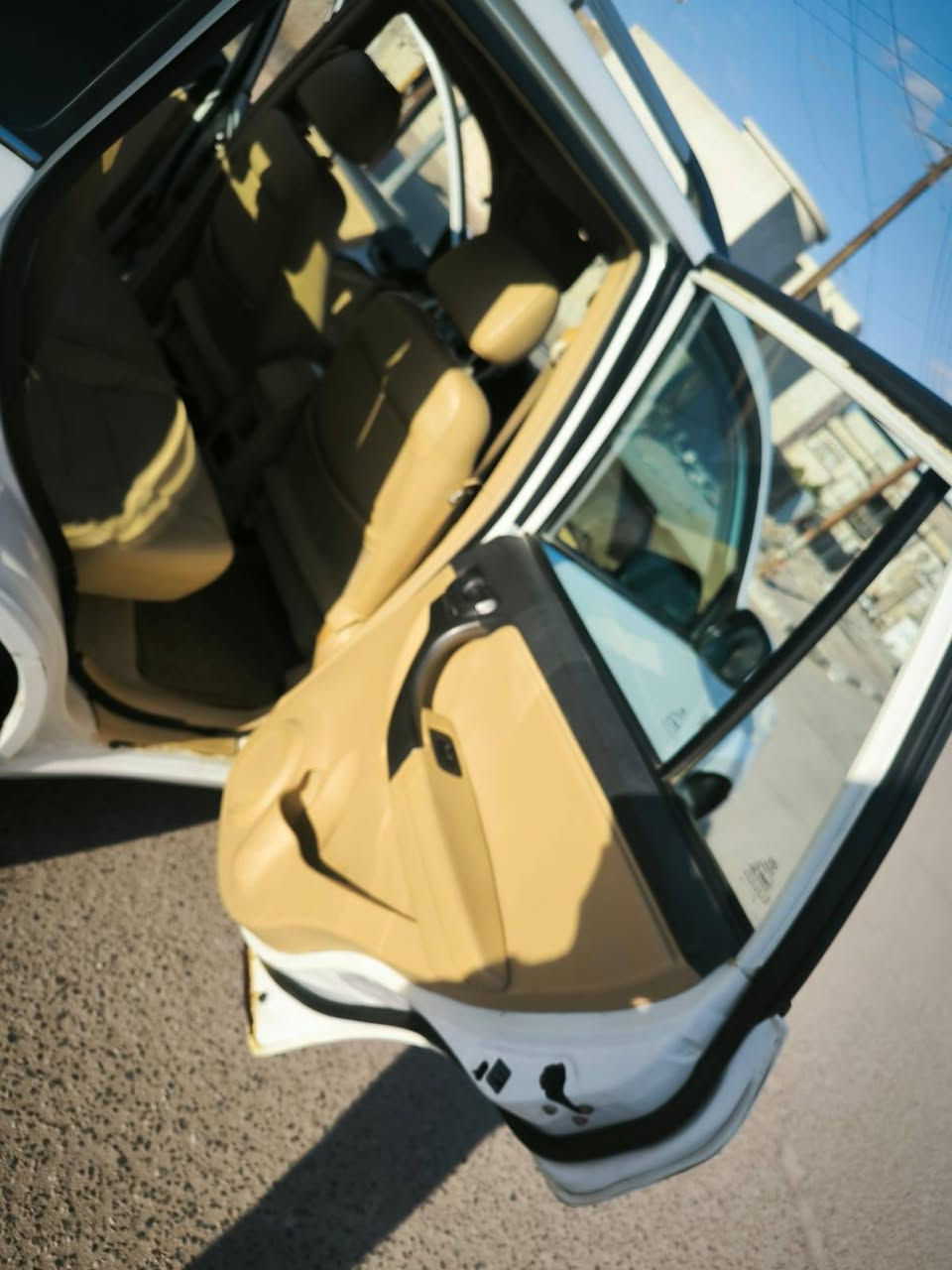 السلام عليكم اخوان تيكو 14 السياره كفاله عدا ضربه بلباب الخلفي ومصلحه فقط باب خلفي والباقي كفاله محرك كير بدي دواخل خير من الله شركه تجي وتشوف بعينك بيه فقط خياس مواضح بتصوير ممصلحينه لعدم التفرغ تبريد تخم تاير السياره ترايك لبغداد وشكد متريد امشي قبط سكليتر وكلشي بلاتفاق سنويه ماساقطه وكلشي قسمه ونصيب الي يقرا المنشور يندعيلنه بلرزق ... ٦٣ورقه ويشهد ربي مكلفتني ازيد .. محتاج واريد نقد مراوس اعتذر مراوس والله يرزق الي ياخذه كلب ولسان ... ملاحضه تصير القسمه تتحول السياره ثاني يوم بياع شراي ماابيع وكاله مسوي مداور ثاني يوم وكلشي قسمه ونصيب... بصره حي الخضراء، قرب نادي الاثوري .. اخوان رجاءا مكلف بلنشر لحد يراسلني علسياره اتصل عله صاحب السياره وشكرا ***********
