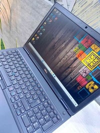 كور i7 جيل تاسع • ١٥.٦ انش • نظيفه جدا